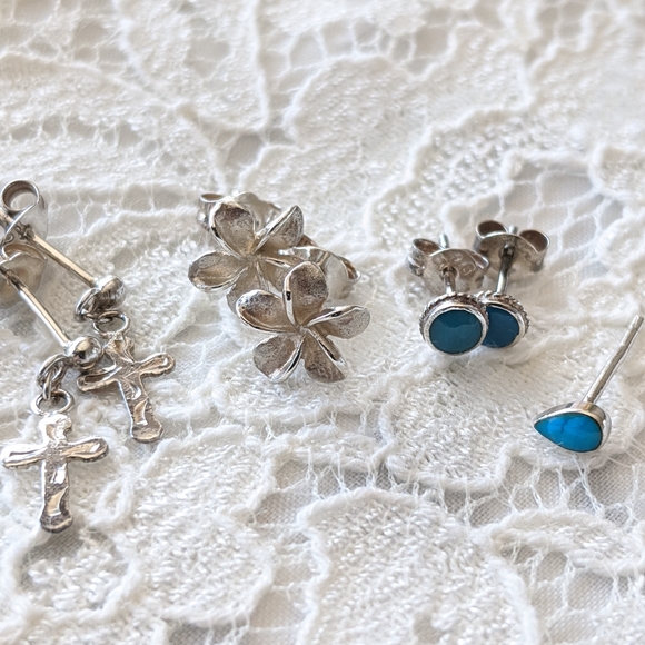 Jewelry - Set of sterling silver ear studs/dangle earrings